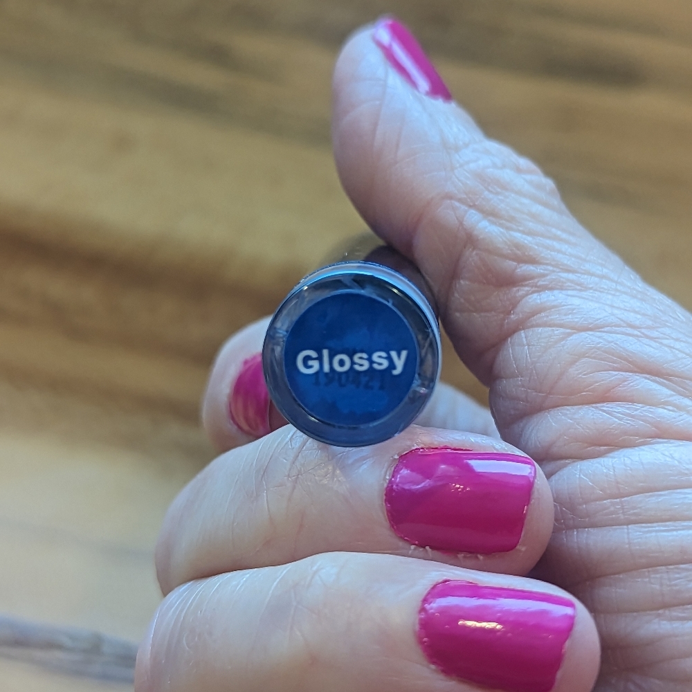 Lipsense glossy gloss